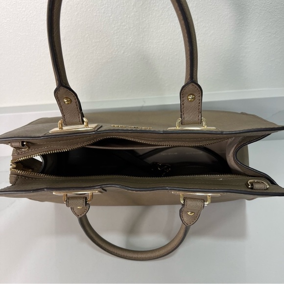 Michael Kors Quinn Saffiano Leather Satchel Large Bag Handbag Purse - Picture 7 of 16